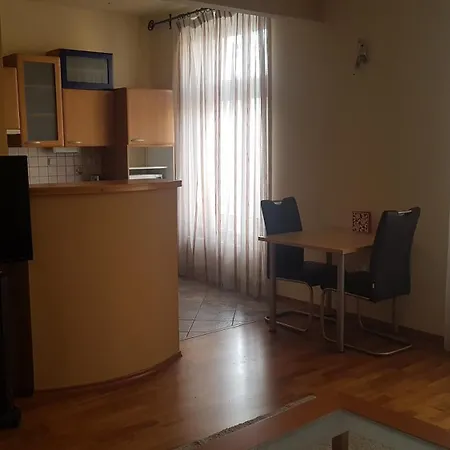Apartament 345